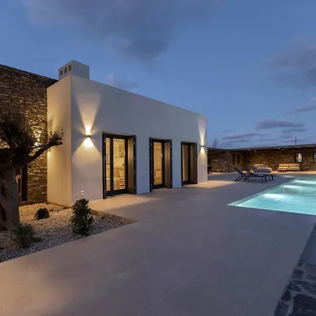 Celestial * Santa Maria (Paros)