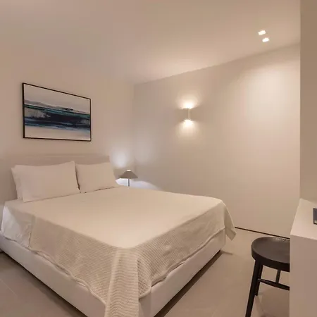 Celestial * Santa Maria (Paros)