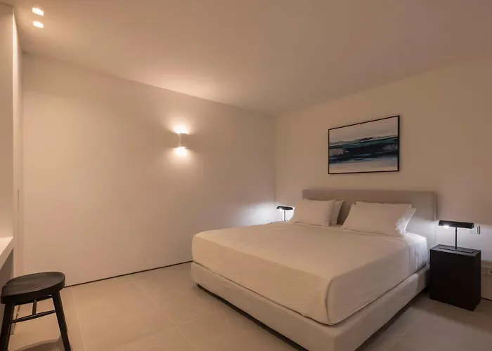 Celestial Santa Maria (Paros)