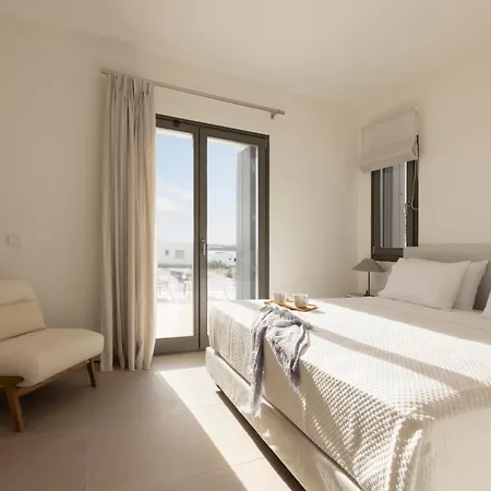 Celestial * Santa Maria (Paros)